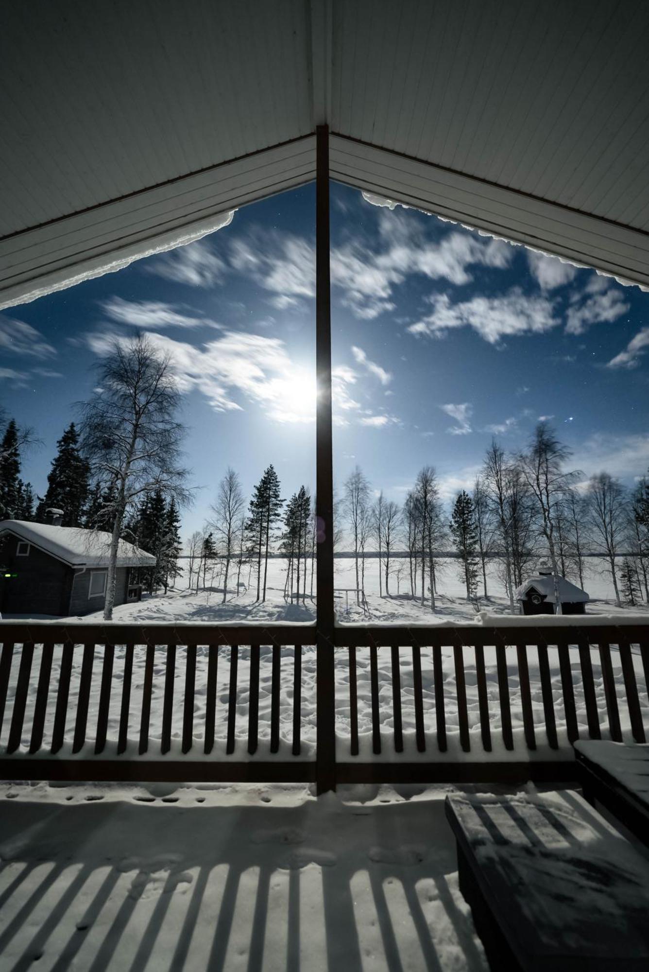 Napapiirin Jaervilomat Hotel Luukonniemi Exterior photo